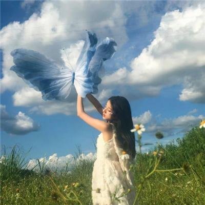 顶流爱豆被曝与投资方闹掰，长达一周化妆间画面流出